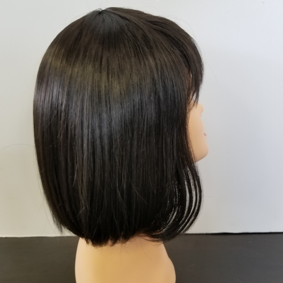 Chic Bob Cut Synthetic Wig - Picture 5 of 6
